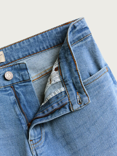 PANTALON DENIM LUCKY